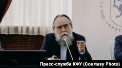 Александр Дугин