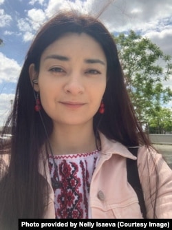 Нелли Исаева