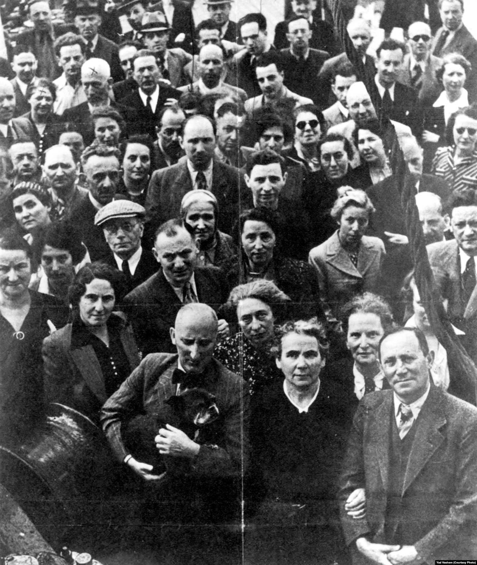 Пассажиры "Сент-Луиса". Фото: Yad Vashem