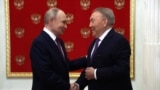 Президент России в последний по времени раз принимал бывшего президента Казахстана 29 мая 2025 года. На сайте администрации президента России выдали одно предложение: "Владимир Путин встретился в Кремле с Первым Президентом Казахстана Нурсултаном Назарбаевым"